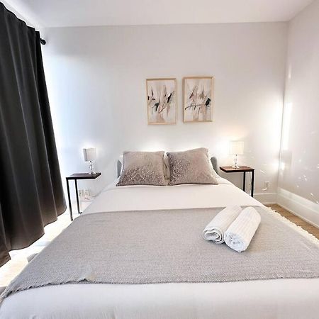 Elegant Suites - City Views, Lake View, Free Parking Торонто Екстериор снимка