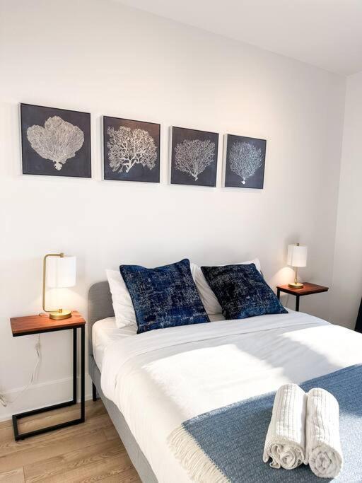 Elegant Suites - City Views, Lake View, Free Parking Торонто Екстериор снимка